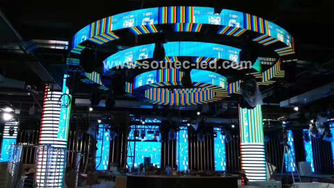 Indoor-Curve-LED-Display-Screen.jpg